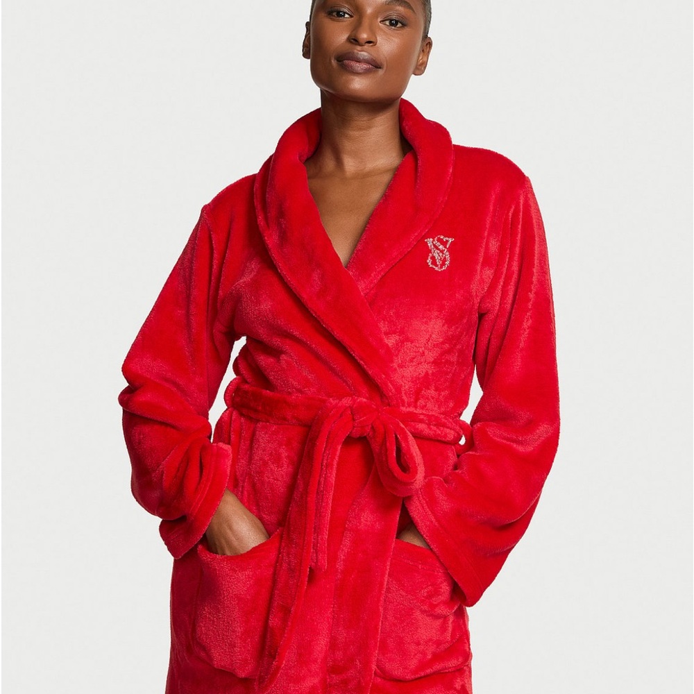Victoria's Secret Scarlet Plush Robe